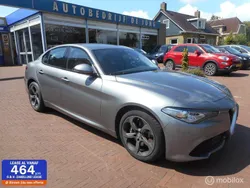 Grijs Gebruikt 2017 Alfa Romeo Giulia Veloce Sedan | € 28.945 (Eerlijke prijs)