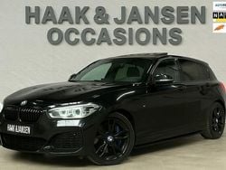 Zwart Gebruikt 2017 BMW M140 Executive Hatchback | € 29.995 (Eerlijke prijs)