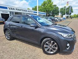Grijs, metallic lak Gebruikt 2020 Kia Stonic SUV | € 17.500 (Eerlijke prijs)