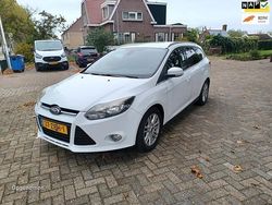 Wit Gebruikt 2012 Ford Focus Titanium Stationwagen | € 4.995 (Eerlijke prijs)