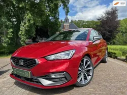 Rood Gebruikt 2021 Seat Leon Business Hatchback | € 20.488 (Eerlijke prijs)