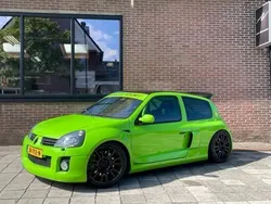 Groen Gebruikt 2003 Renault Clio II R.S. Hatchback | € 74.950