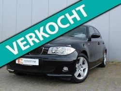 Zwart Gebruikt 2006 BMW 118 Hatchback | € 5.745 (Eerlijke prijs)