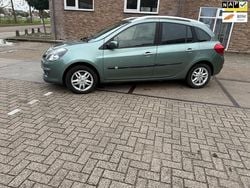 Groen Gebruikt 2008 Renault Clio GrandTour Dynamique Stationwagen | € 2.750 (Goede deal)