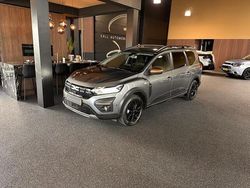 Grijs Gebruikt 2024 Dacia Jogger Extreme MPV | € 25.750 (Eerlijke prijs)