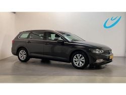 Grijs Gebruikt 2022 VW Passat Business Stationwagen | € 23.750 (Goede deal)