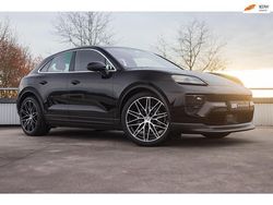 Zwart Gebruikt 2024 Porsche Macan SUV | € 95.950