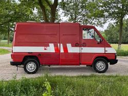 Rood Gebruikt 1991 Renault Master MPV | € 2.300