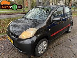 Zwart Gebruikt 2007 Daihatsu Sirion Hatchback | € 2.745 (Eerlijke prijs)