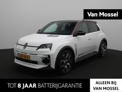 Wit Gebruikt 2024 Renault R5 Komfort Hatchback | € 32.540