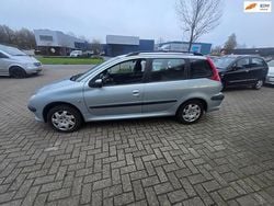 Grijs Gebruikt 2003 Peugeot 206 Stationwagen | € 1.250 (Eerlijke prijs)