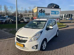 Wit Gebruikt 2011 Chevrolet Spark Hatchback | € 2.749 (Eerlijke prijs)