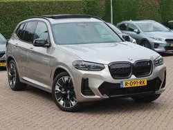Grijs Gebruikt 2022 BMW iX3 Executive SUV | € 42.950 (Eerlijke prijs)