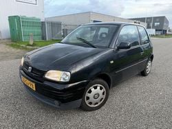 Zwart Gebruikt 2000 Seat Arosa Hatchback | € 699 (Eerlijke prijs)