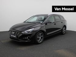 Zwart Gebruikt 2022 Hyundai i30 Comfort Stationwagen | € 19.445 (Eerlijke prijs)