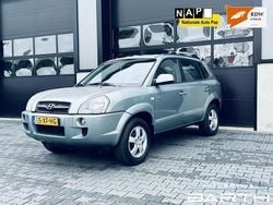 Grijs (metallic) Gebruikt 2005 Hyundai Tucson SUV | € 3.335 (Eerlijke prijs)