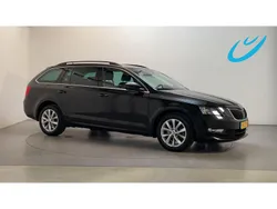 Zwart Gebruikt 2020 Skoda Octavia Business Line Stationwagen | € 15.650 (Eerlijke prijs)