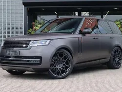 Grijs, metallic lak Gebruikt 2024 Land Rover Range Rover Autobiography SUV | € 182.500