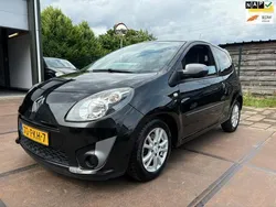 Zwart Gebruikt 2011 Renault Twingo Collection Hatchback | € 3.399 (Eerlijke prijs)