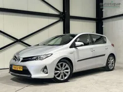 Grijs Gebruikt 2013 Toyota Auris Hybrid Hatchback | € 11.440 (Eerlijke prijs)