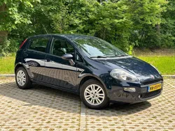 Blauw Gebruikt 2017 Fiat Punto Lounge Hatchback | € 6.945 (Goede deal)