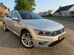 Grijs Gebruikt 2015 VW Passat Highline Sedan | € 11.499 (Eerlijke prijs)
