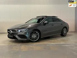 Grijs Gebruikt 2022 Mercedes CLA180 AMG line Sedan | € 34.900 (Iets duurder)