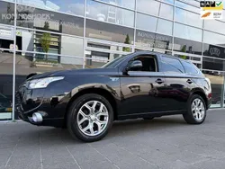 Zwart, metallic lak Gebruikt 2014 Mitsubishi Outlander P-HEV Instyle SUV | € 8.950 (Iets duurder)