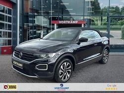 Zwart Gebruikt 2021 VW T-Roc Cabriolet Style Cabriolet | € 31.500 (Goede deal)