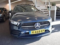 Blauw Gebruikt 2020 Mercedes A180 Business Hatchback | € 25.845 (Eerlijke prijs)