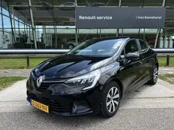 Zwart Gebruikt 2023 Renault Clio V Equilibre Hatchback | € 16.450 (Eerlijke prijs)