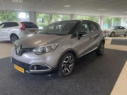 Grijs Gebruikt 2014 Renault Captur Dynamique SUV | € 9.450 (Iets duurder)