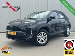 Zwart Gebruikt 2023 Toyota Yaris Cross Active SUV | € 24.995 (Eerlijke prijs)
