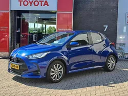Blauw Gebruikt 2023 Toyota Yaris Business Edition Hatchback | € 22.400 (Eerlijke prijs)