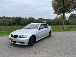 Grijs Gebruikt 2006 BMW 318 Sedan | € 3.500 (Eerlijke prijs)