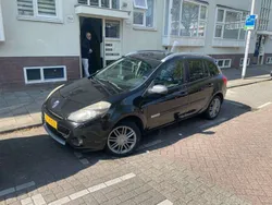 Zwart Gebruikt 2010 Renault Clio GrandTour Stationwagen | € 1.900 (Eerlijke prijs)