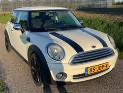 Wit Gebruikt 2009 Mini ONE Pepper Hatchback | € 3.499 (Eerlijke prijs)