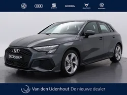 Grijs, metallic lak Gebruikt 2022 Audi A3 Sportback S-Line Hatchback | € 29.950 (Eerlijke prijs)
