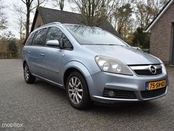Grijs (metallic) Gebruikt 2006 Opel Zafira Enjoy MPV | € 650 (Goede deal)