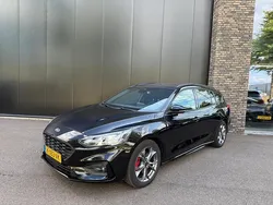 Zwart Gebruikt 2021 Ford Focus Business Edition Stationwagen | € 21.300 (Eerlijke prijs)