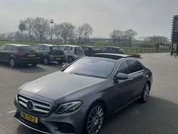 Grijs Gebruikt 2016 Mercedes E220 Prestige Sedan | € 28.000 (Duur)