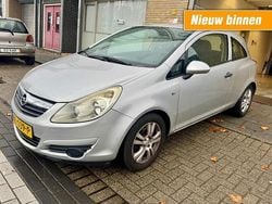 Grijs Gebruikt 2007 Opel Corsa Essentia Hatchback | € 1.595 (Goede deal)