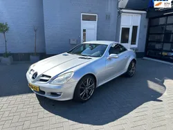 Grijs, metallic lak Gebruikt 2006 Mercedes SLK350 Cabriolet | € 12.945 (Goede deal)