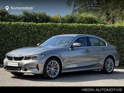 Grijs Gebruikt 2022 BMW 318 Efficient Dynamics Sedan | € 34.895 (Eerlijke prijs)