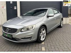 Grijs Gebruikt 2013 Volvo S60 Momentum Sedan | € 6.450 (Iets duurder)
