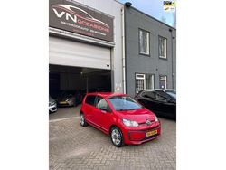 Rood Gebruikt 2016 VW up! Edition Hatchback | € 7.950 (Eerlijke prijs)