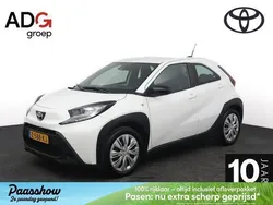 Wit Gebruikt 2024 Toyota Aygo Play Hatchback | € 18.450 (Eerlijke prijs)