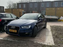 Blauw Gebruikt 2014 Audi A3 S-Line Sedan | € 10.995 (Eerlijke prijs)