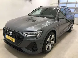 Grijs Gebruikt 2022 Audi e-tron S-Line SUV | € 65.300