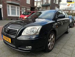 Zwart Gebruikt 2004 Toyota Avensis Executive Stationwagen | € 2.950 (Iets duurder)